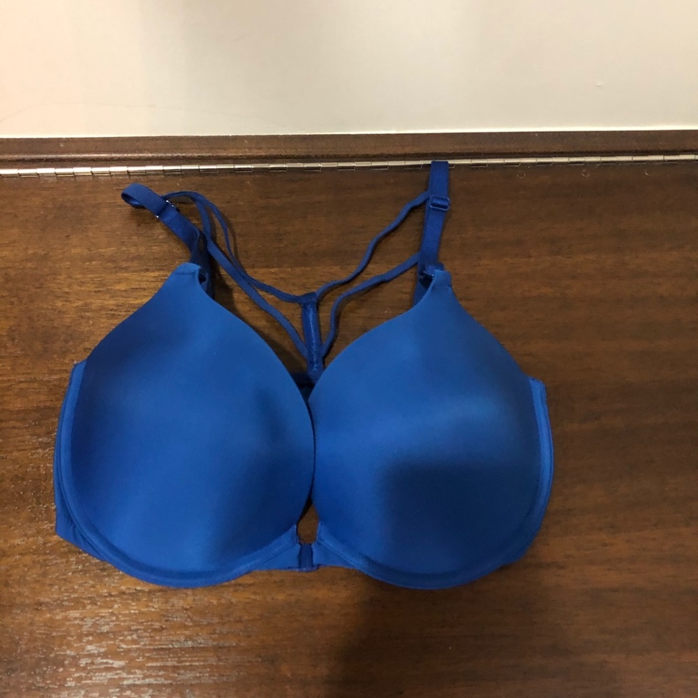 Victoria’s Secret Front Close Bra